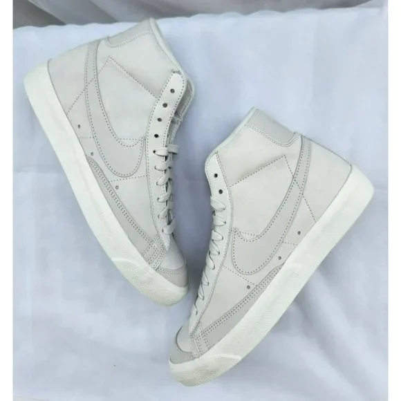 Nike | Shoes | 85 Mens Nike Blazer Mid Premium Photo Dust  display picture 2